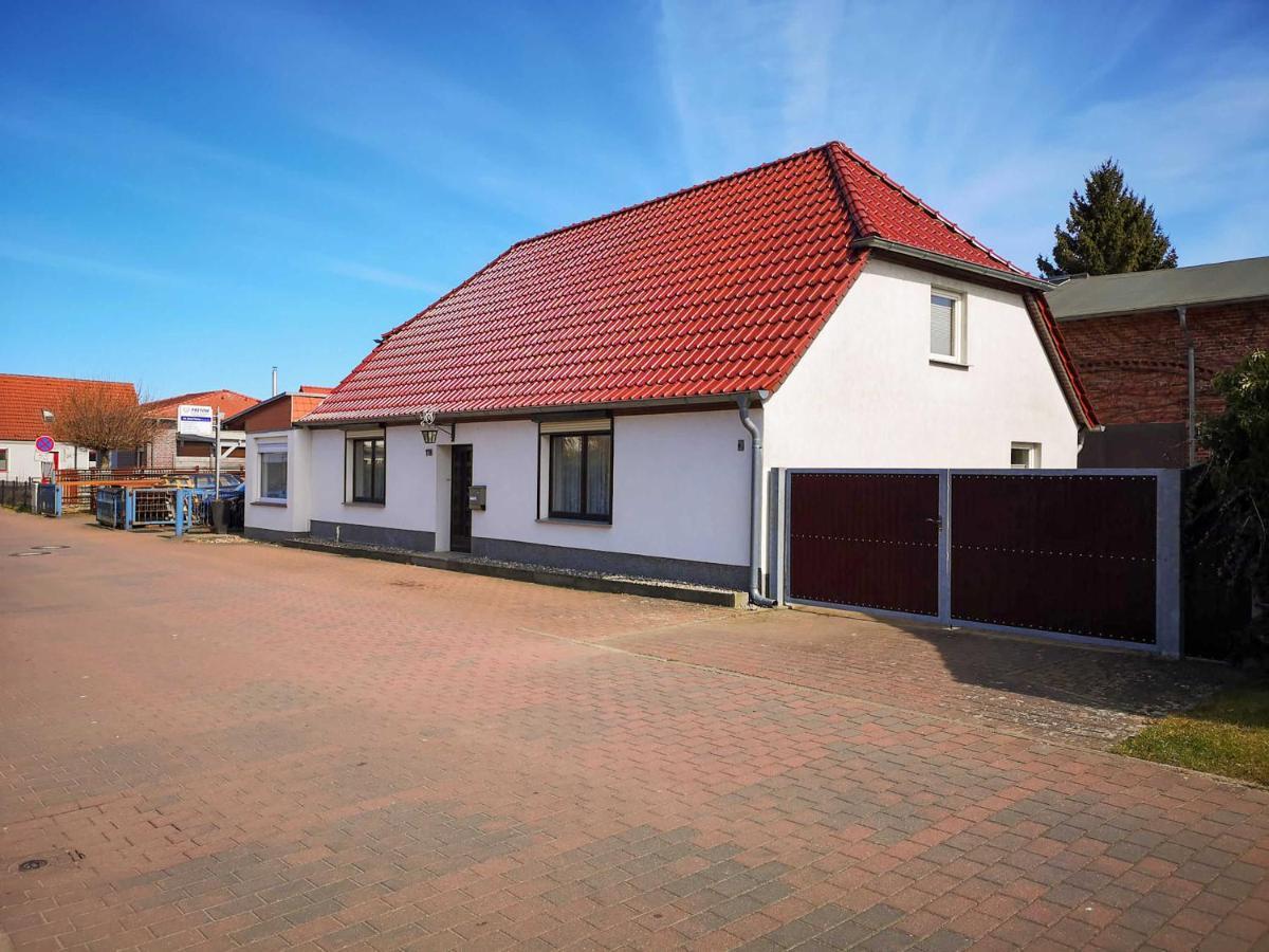 Ferienwohnung Alte Schmiede Niepars Zewnętrze zdjęcie